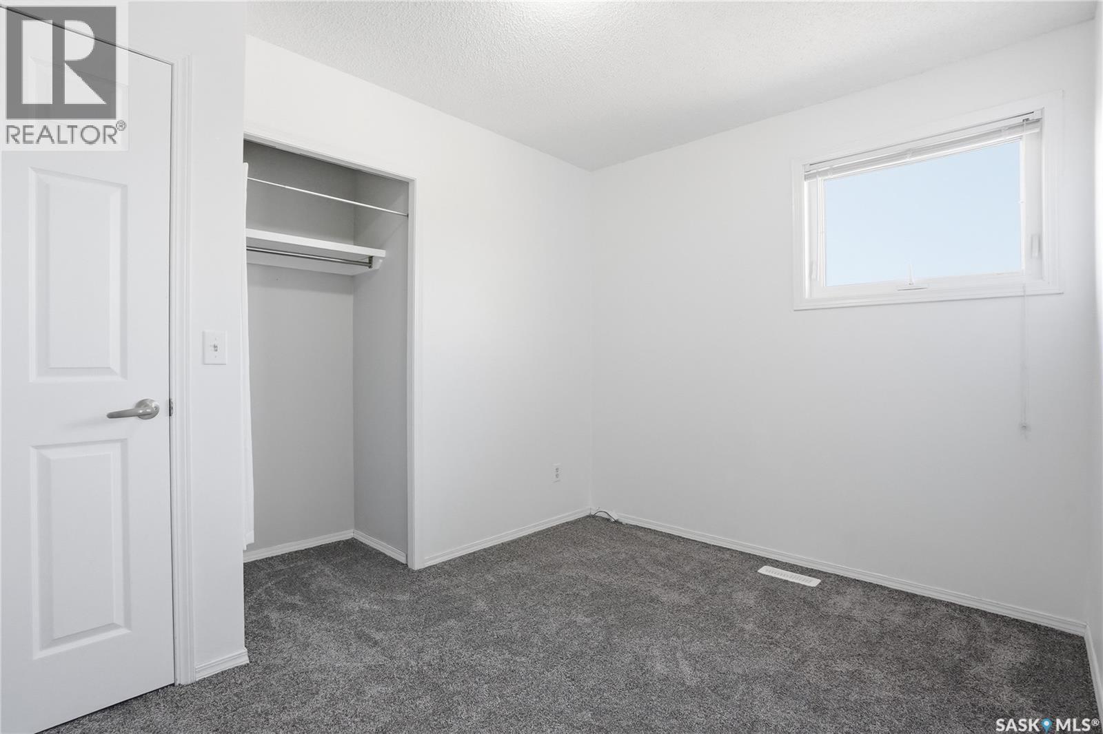 107 Armstrong Crescent, Saskatoon, SK - Indoor Photo Showing Other Room