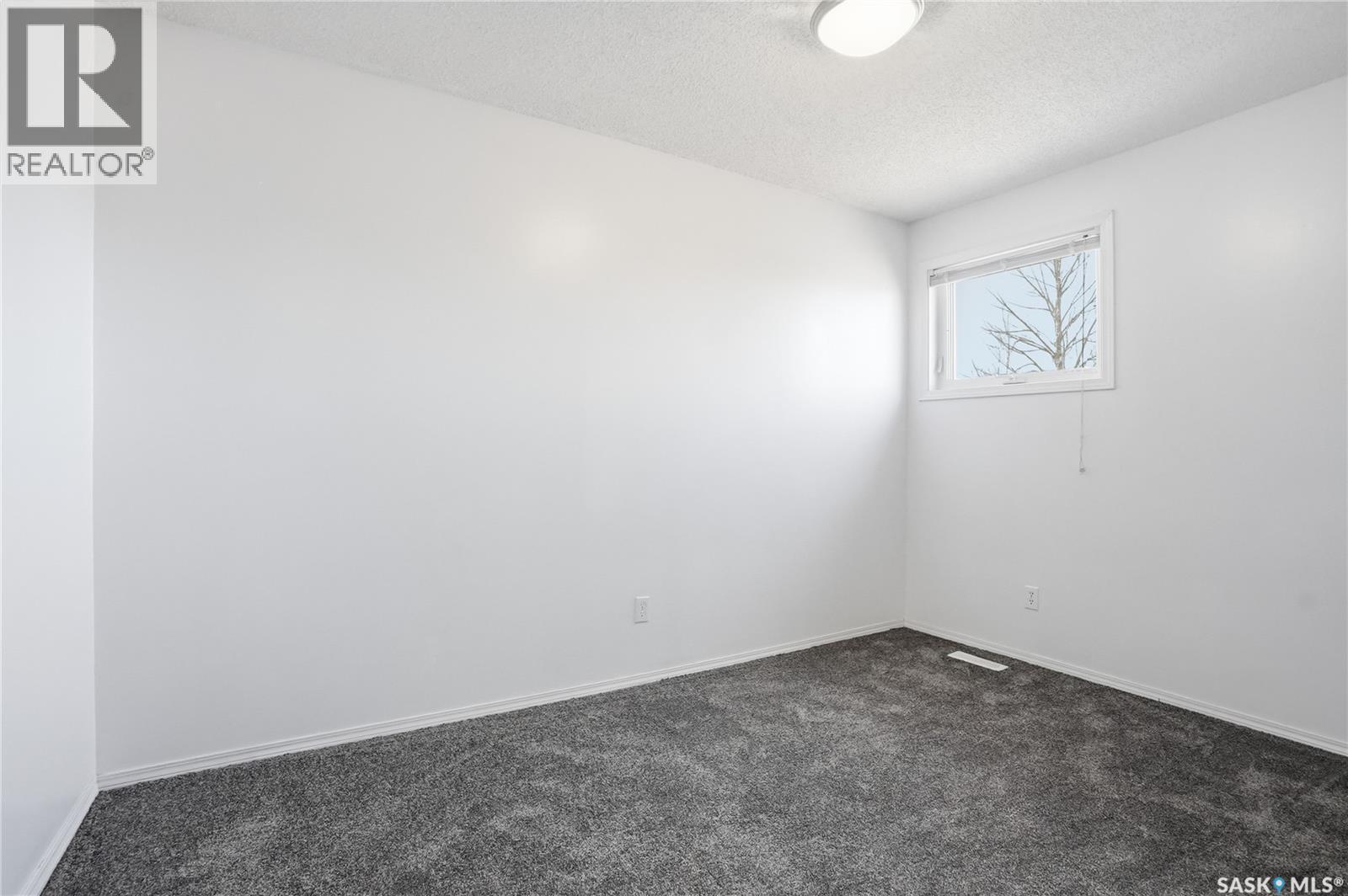 107 Armstrong Crescent, Saskatoon, SK - Indoor Photo Showing Other Room