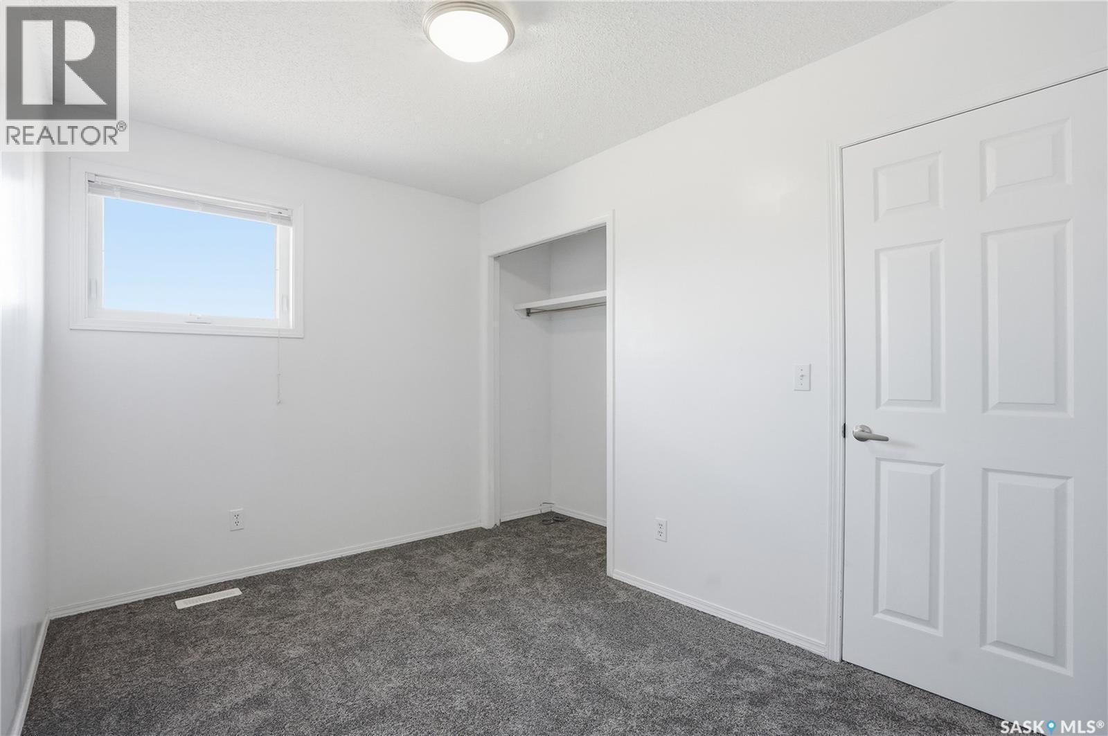 107 Armstrong Crescent, Saskatoon, SK - Indoor Photo Showing Other Room