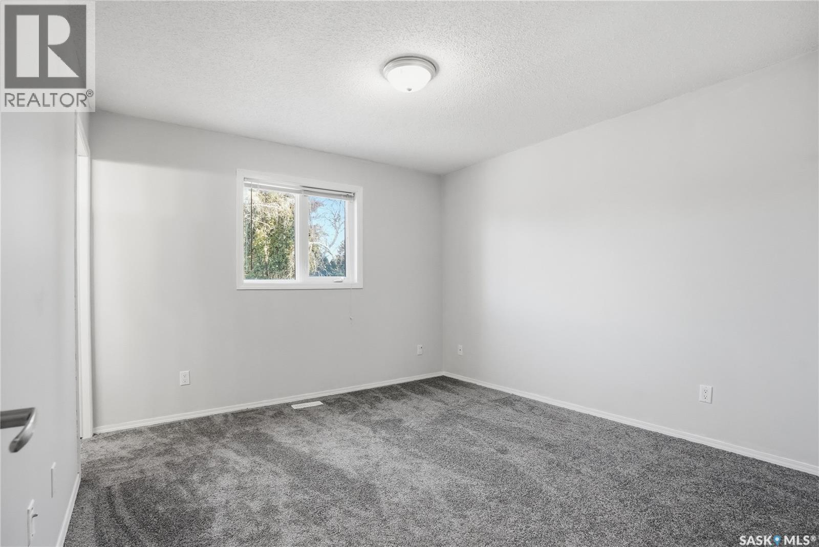 107 Armstrong Crescent, Saskatoon, SK - Indoor Photo Showing Other Room