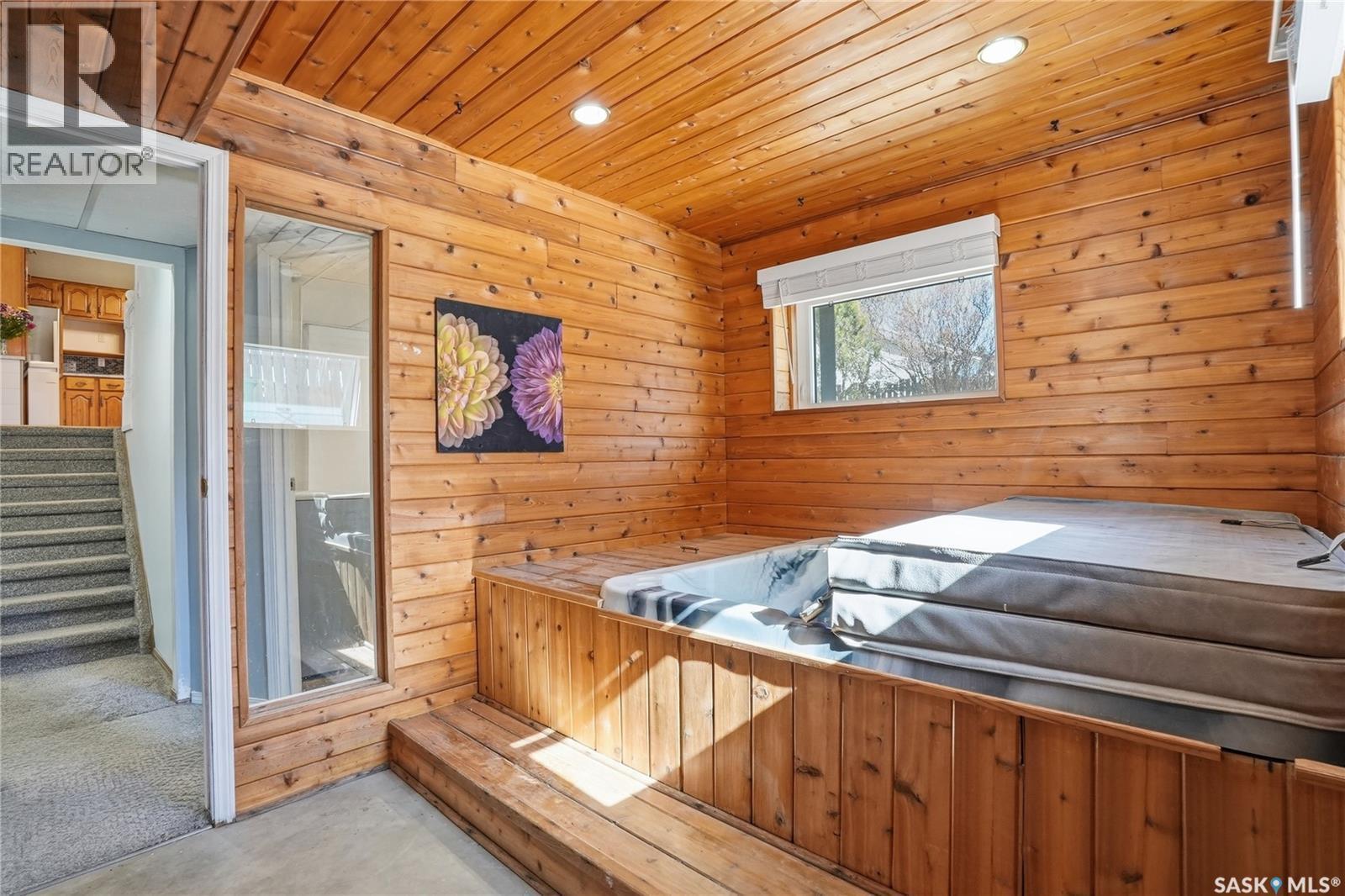 107 Armstrong Crescent, Saskatoon, SK - Outdoor With Exterior