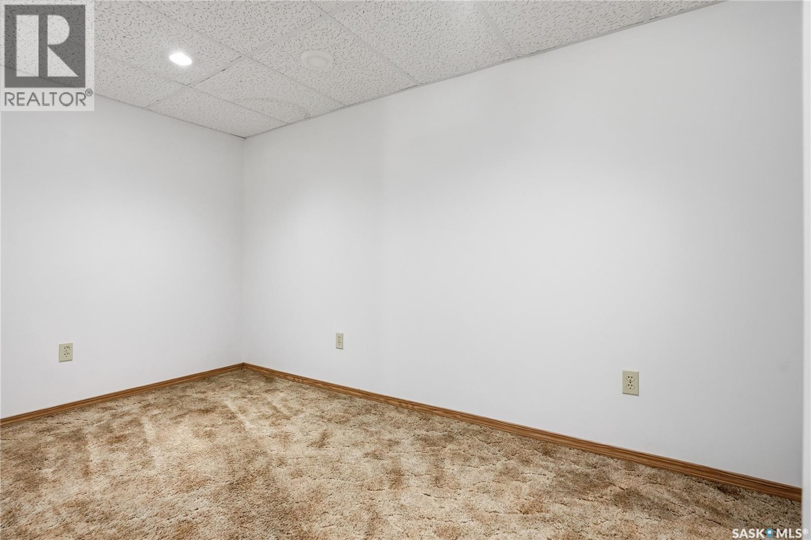 107 Armstrong Crescent, Saskatoon, SK - Indoor Photo Showing Other Room