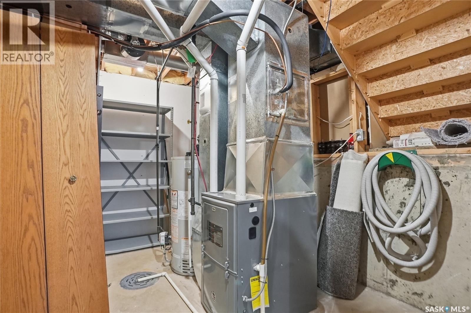 107 Armstrong Crescent, Saskatoon, SK - Indoor Photo Showing Basement