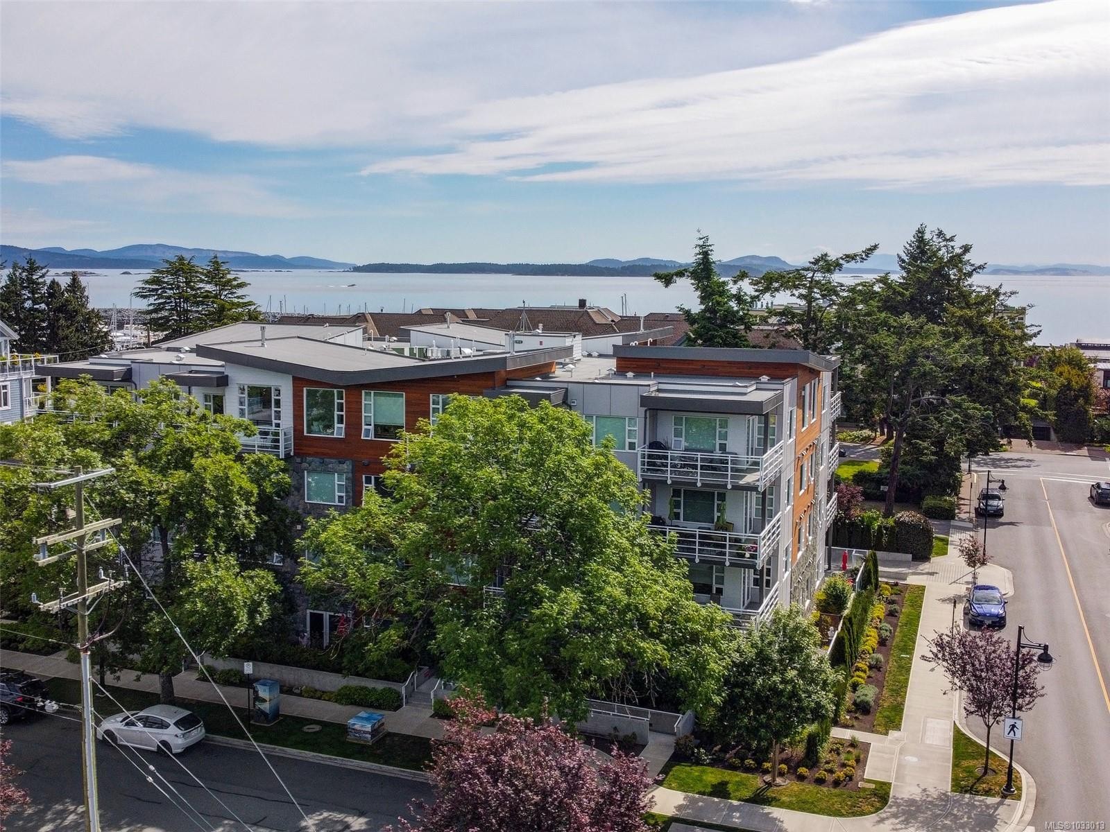 206-9861 Third St, Sidney, BC - Outdoor With Body Of Water With View