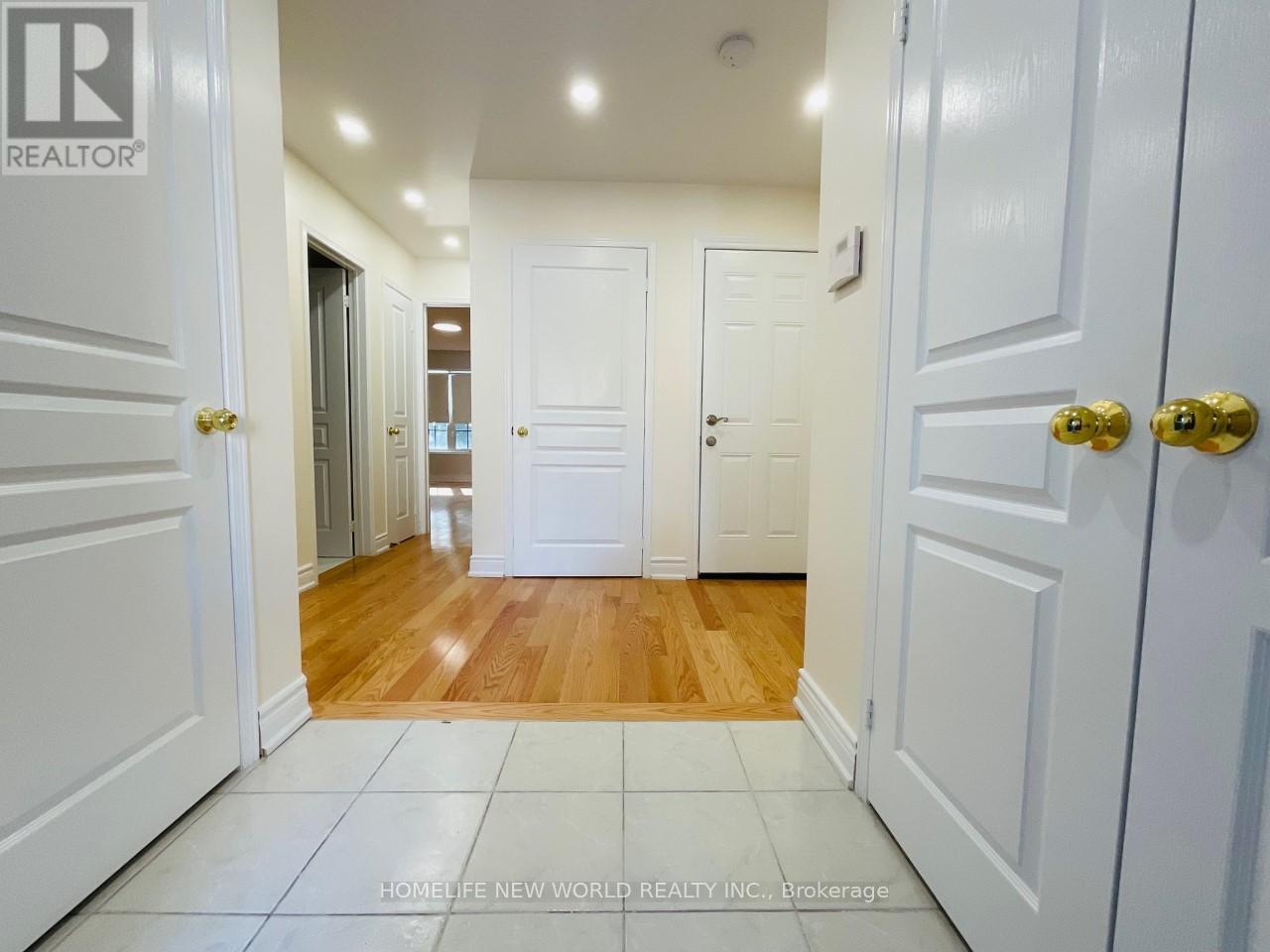 First Floor & Basement - 31 John Allan Cameron Street, Markham, ON - Indoor Photo Showing Other Room