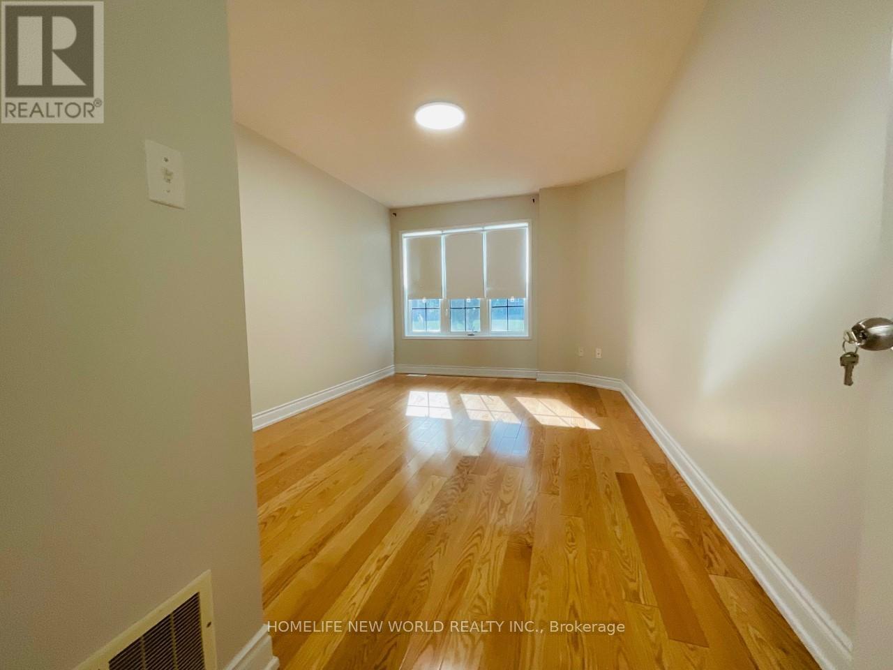 First Floor & Basement - 31 John Allan Cameron Street, Markham, ON - Indoor Photo Showing Other Room