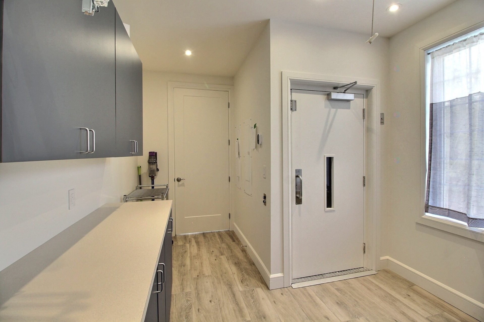 Laundry - 1040 Av. Du Parc, Sherbrooke (Brompton/Rock Forest/Saint-Élie/Deauville), QC - Indoor Photo Showing Other Room