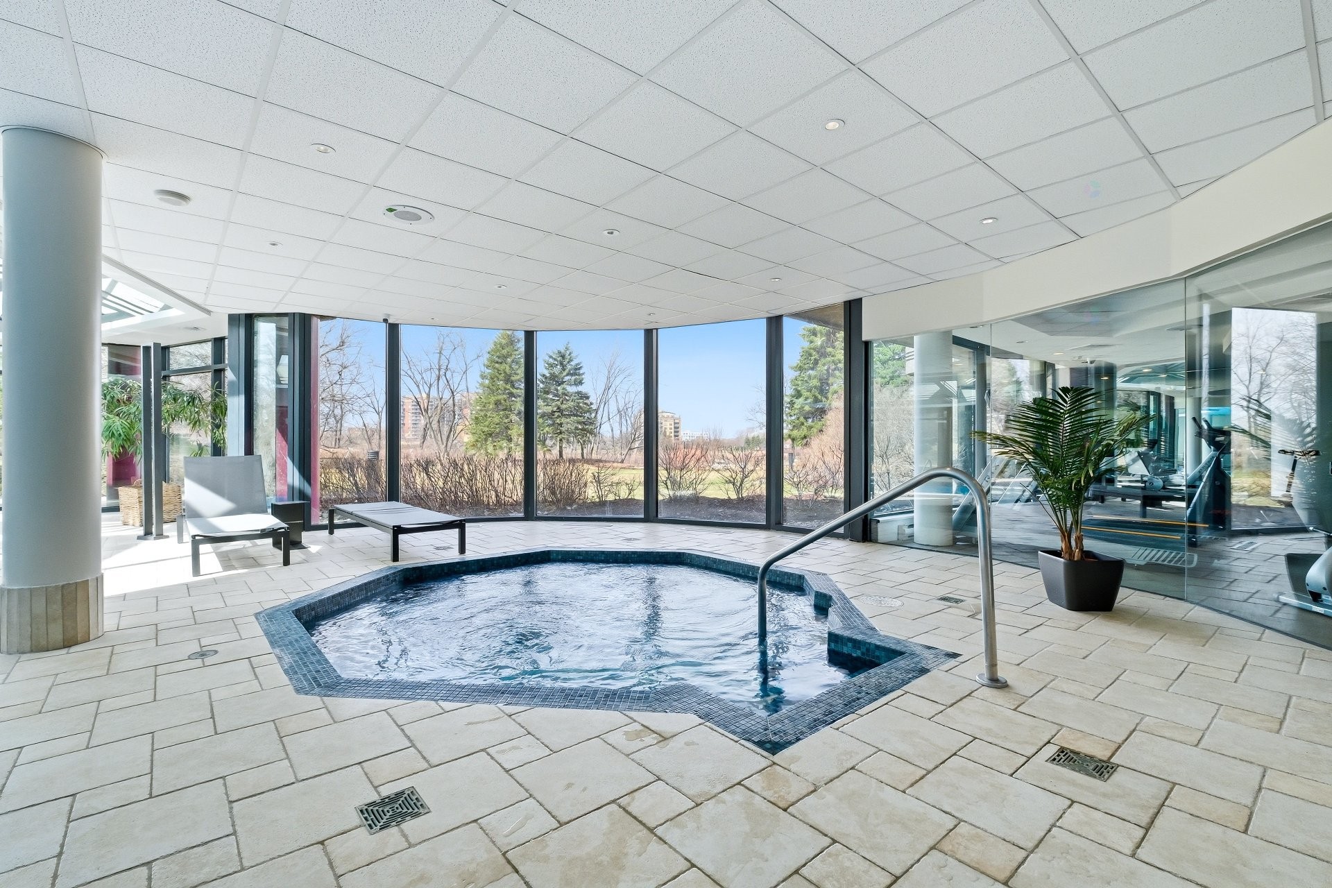 Spa - 202-301 Ch. Du Club-Marin, Montréal (Verdun/Île-Des-Soeurs), QC