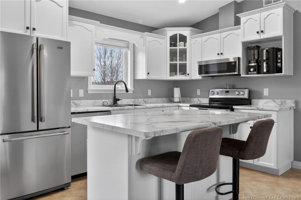 45 Hampton Dr, Moncton, NB