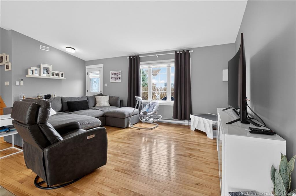 45 Hampton Dr, Moncton, NB