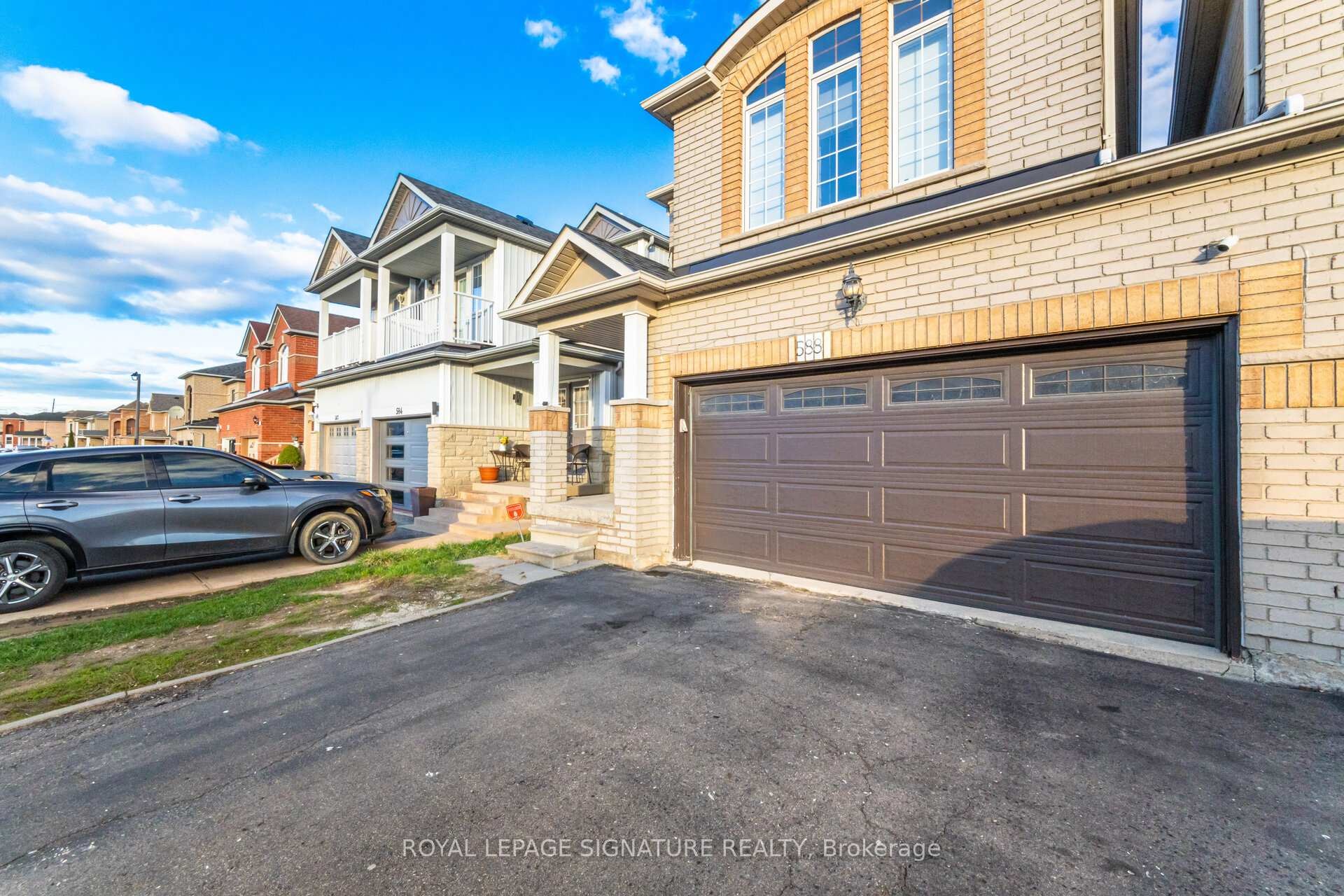 588 Rossellini Drive, Mississauga, ON - Outdoor