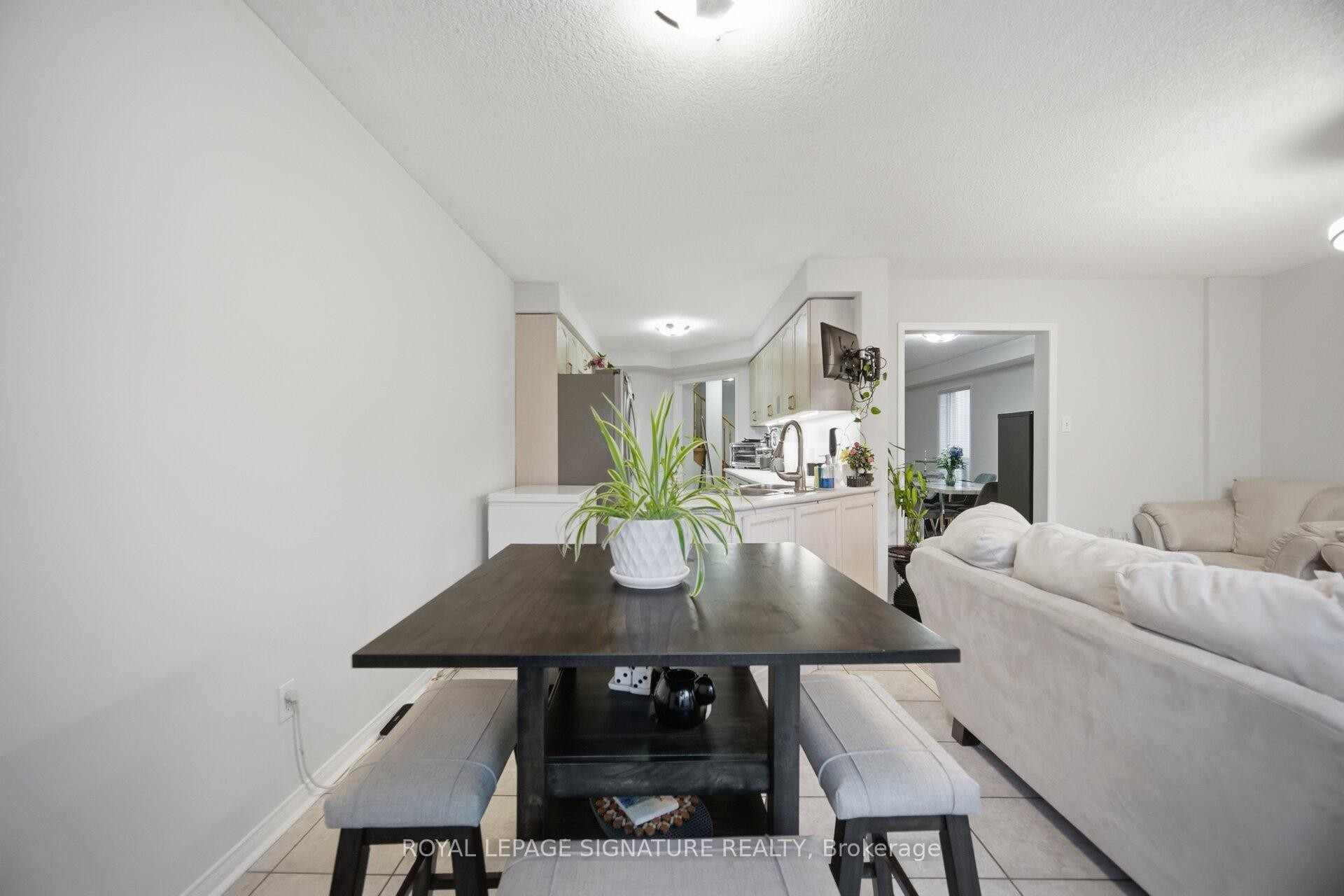 588 Rossellini Drive, Mississauga, ON - Indoor