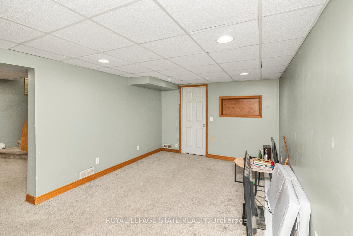 135 Glassco Avenue N, Hamilton, ON - Indoor