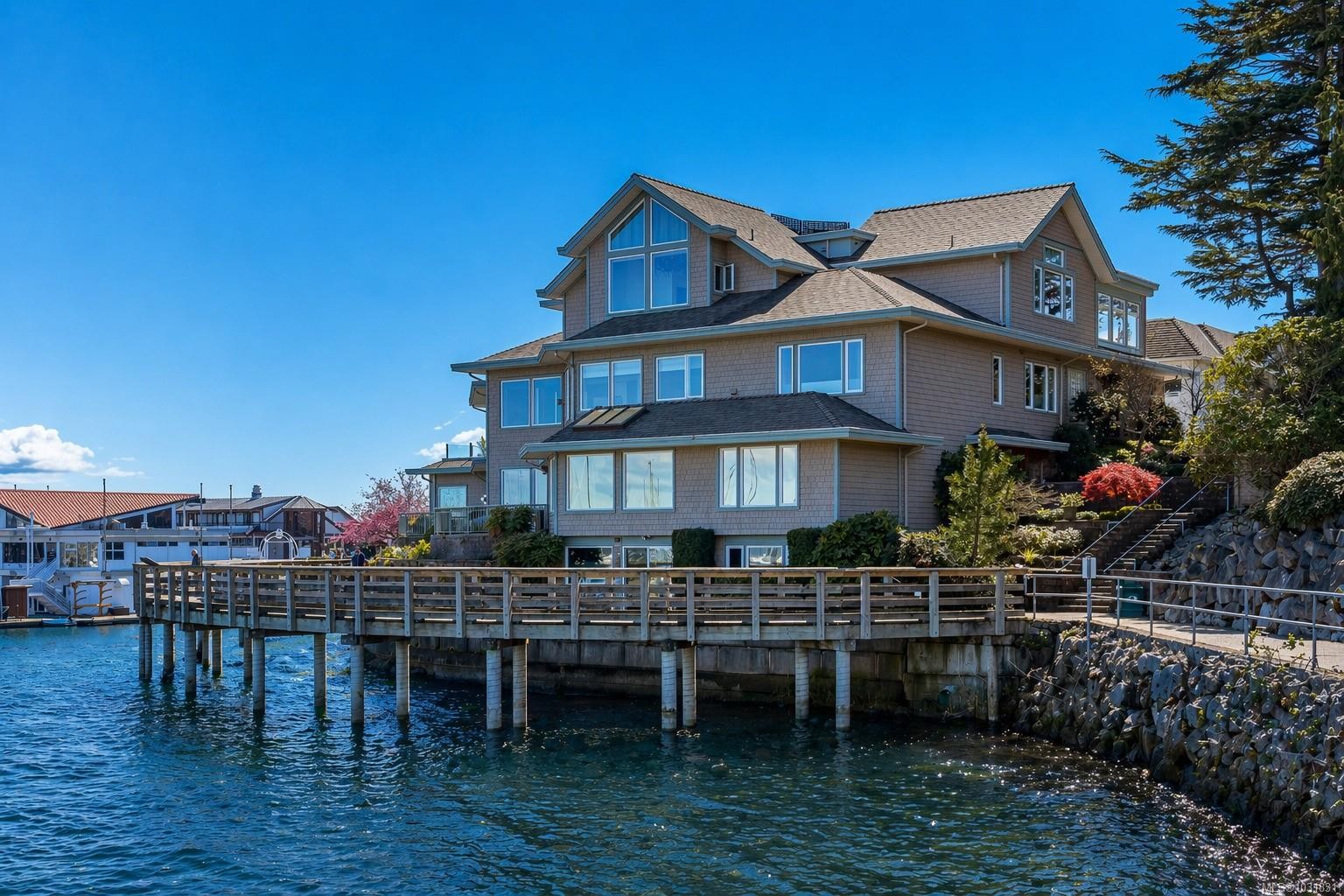 5-9885 Second St, Sidney, BC - Outdoor With Body Of Water