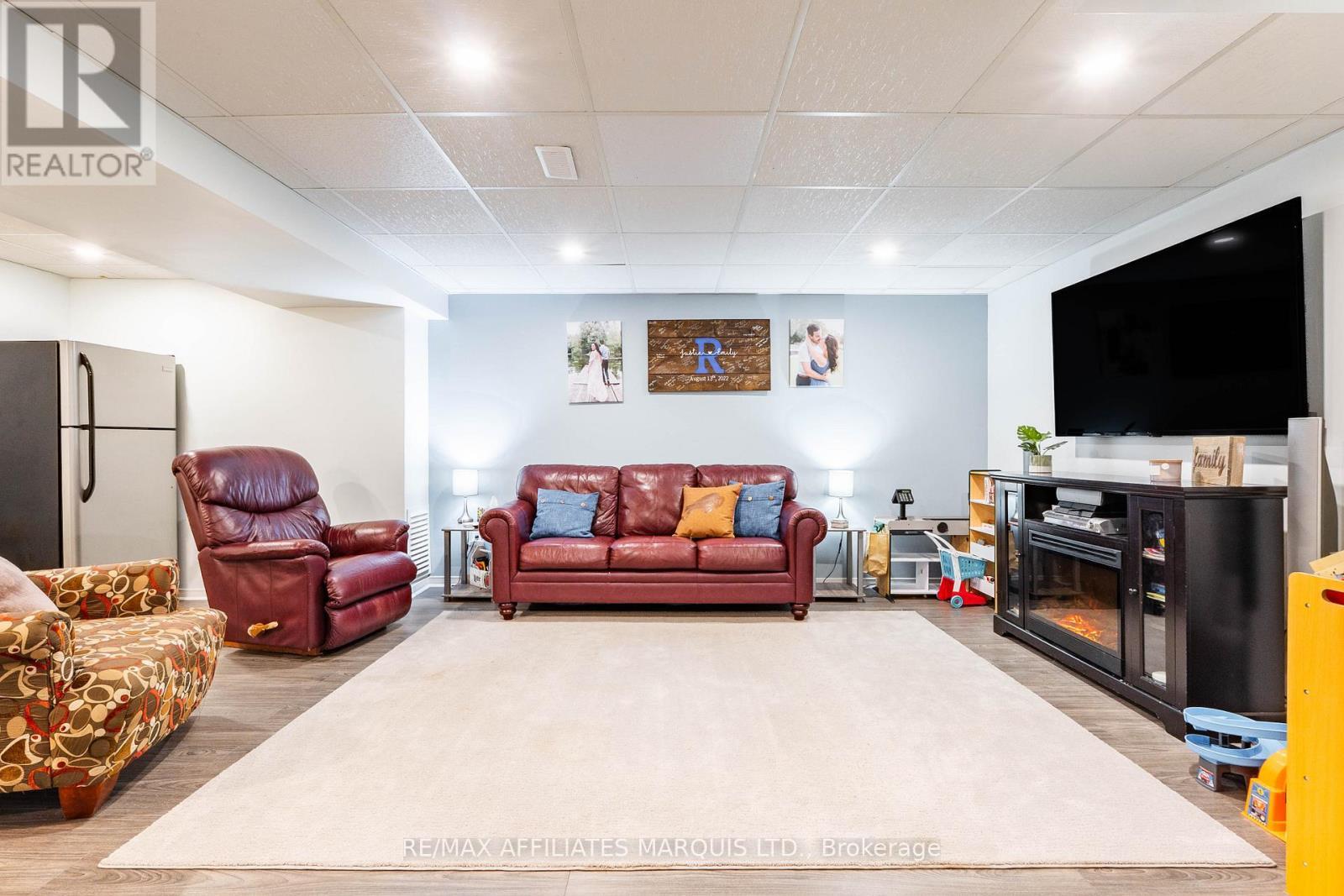 2333 Emily Crescent, Cornwall, ON - Indoor