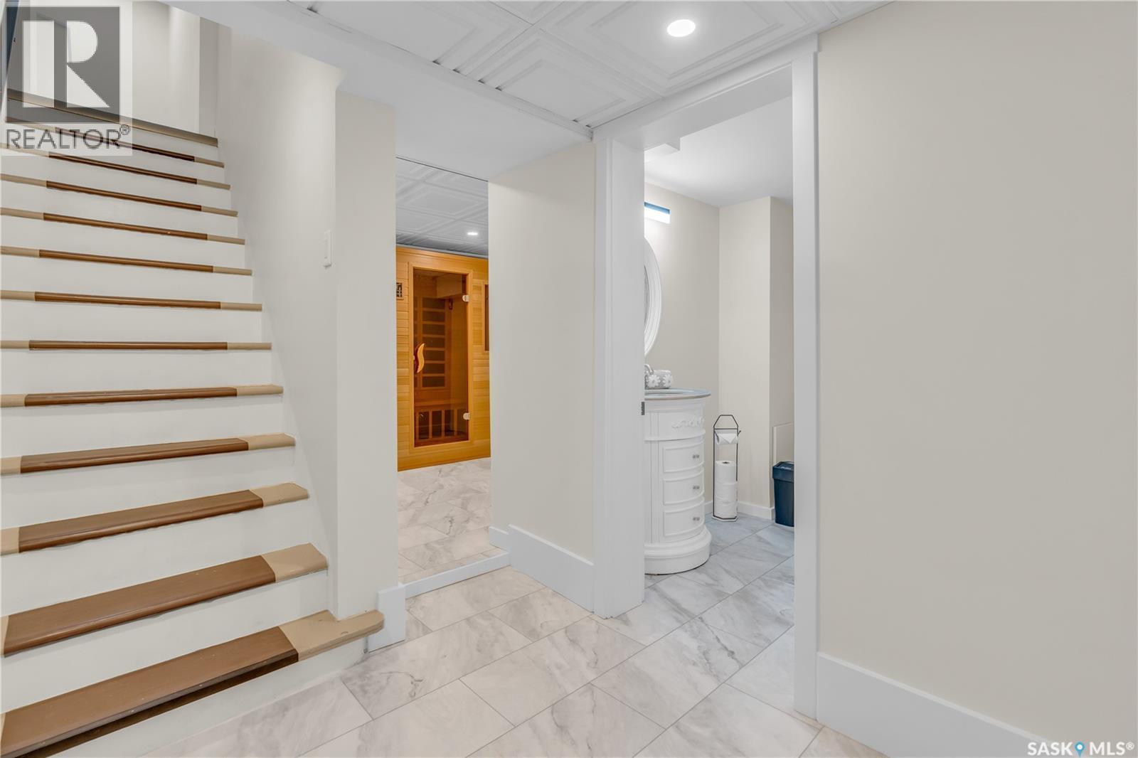 3120 Rae Street, Regina, SK - Indoor Photo Showing Other Room
