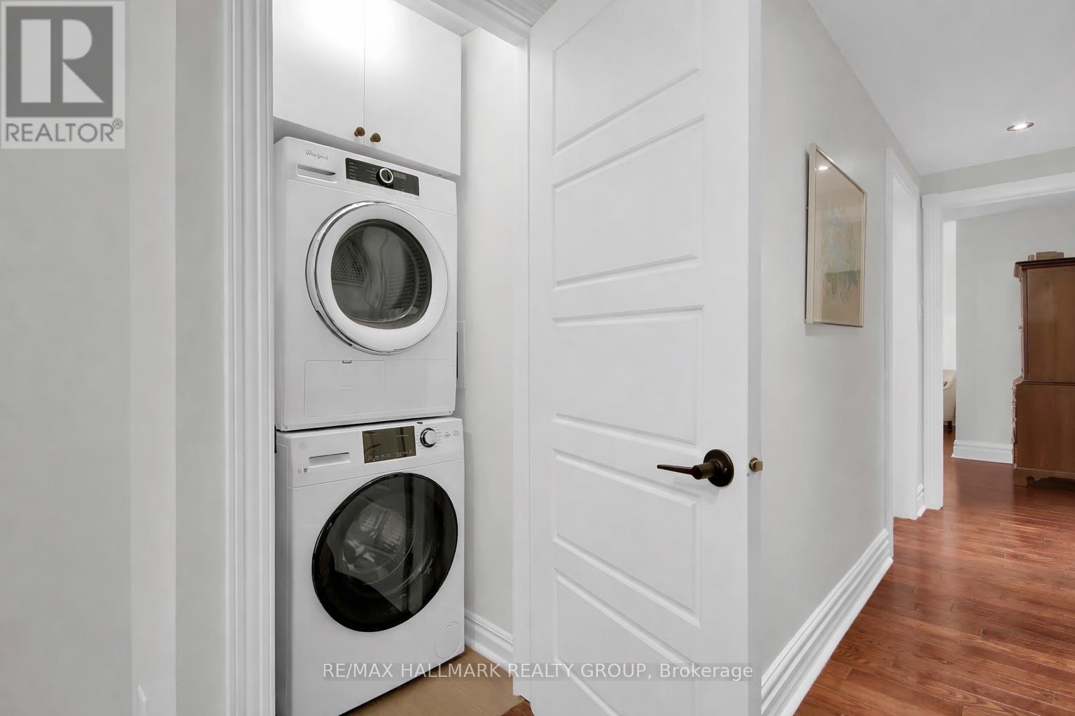 24 Morris Street, Ottawa, ON - Indoor Photo Showing Laundry Room