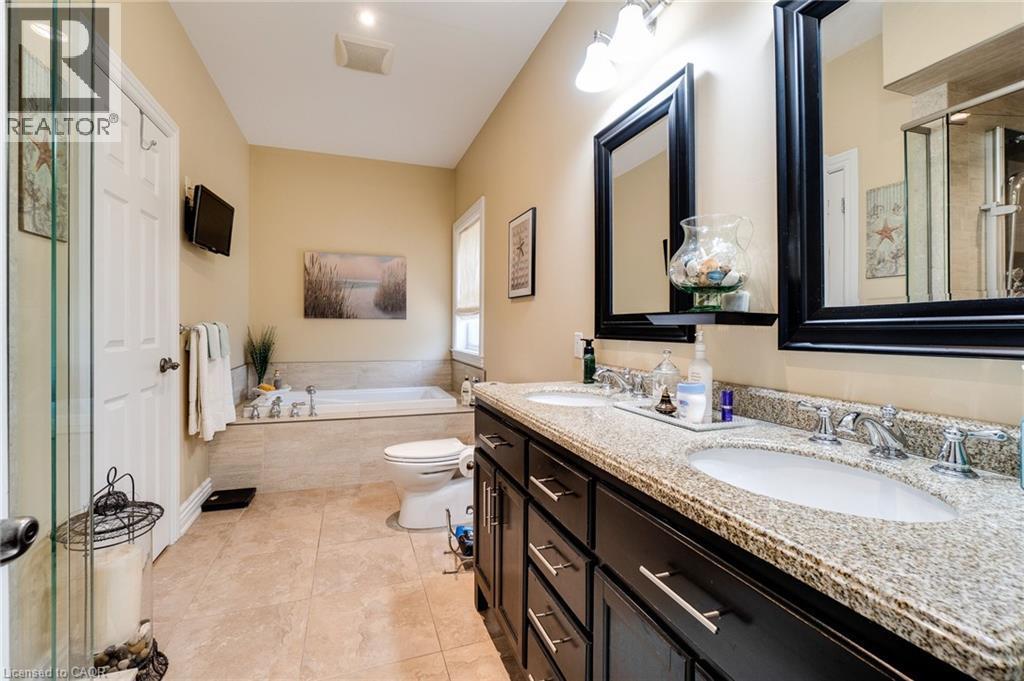1026 Beach Boulevard, Hamilton, ON - Indoor Photo Showing Bathroom