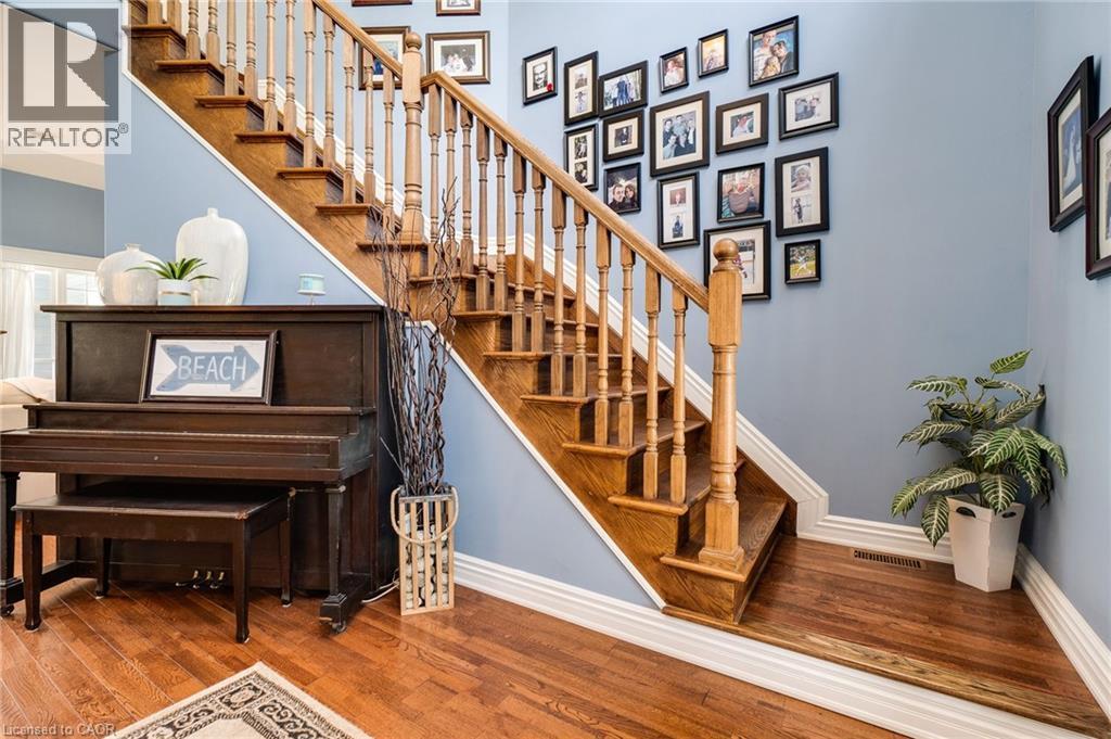 1026 Beach Boulevard, Hamilton, ON - Indoor Photo Showing Other Room