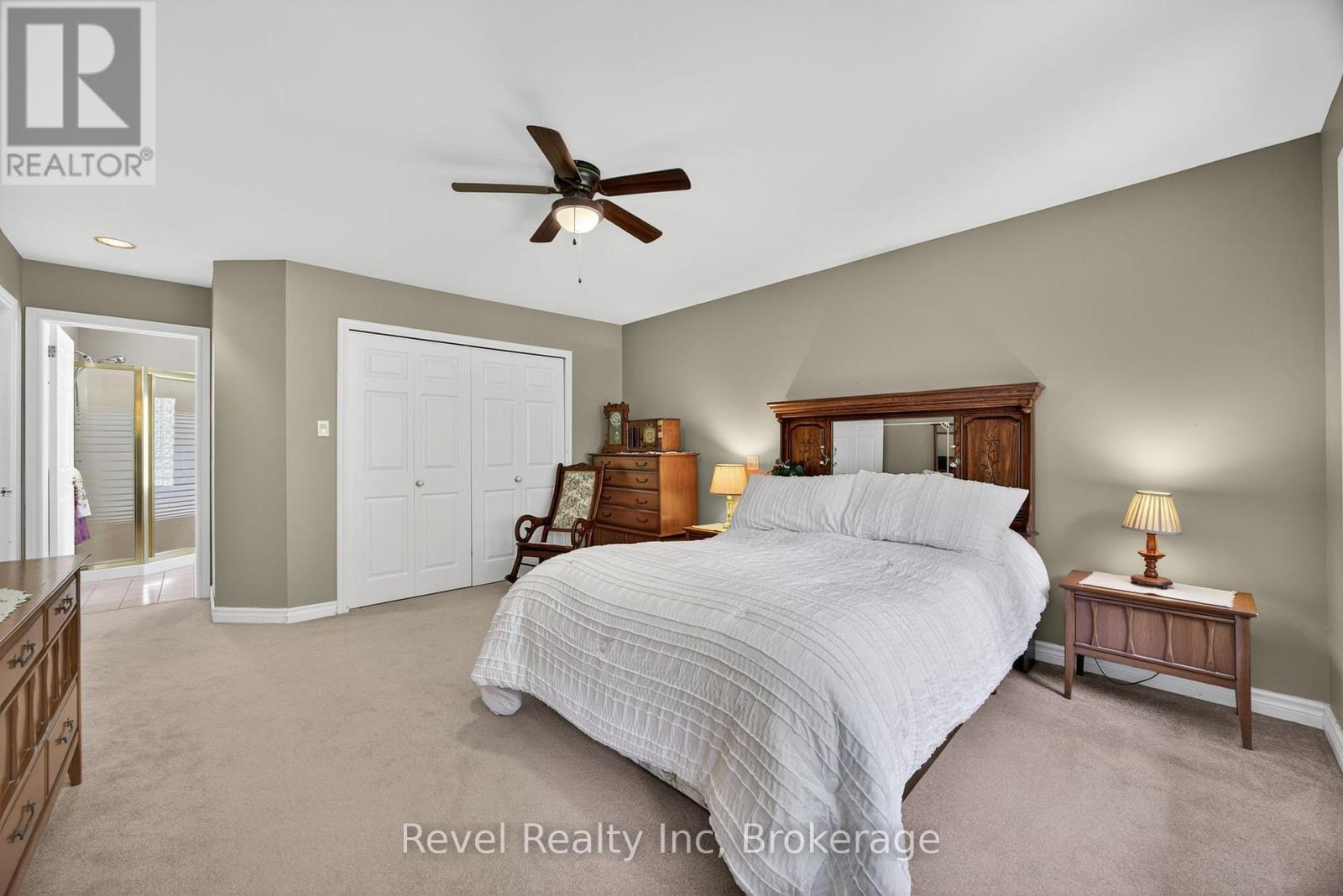 7190 93 Highway, Tiny, ON - Indoor Photo Showing Bedroom