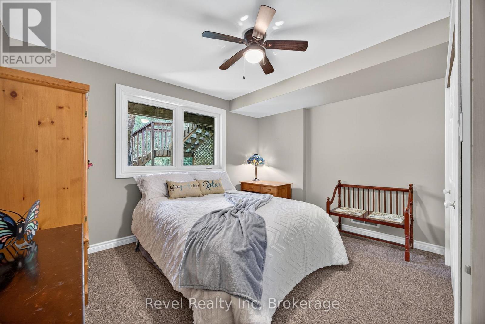 7190 93 Highway, Tiny, ON - Indoor Photo Showing Bedroom