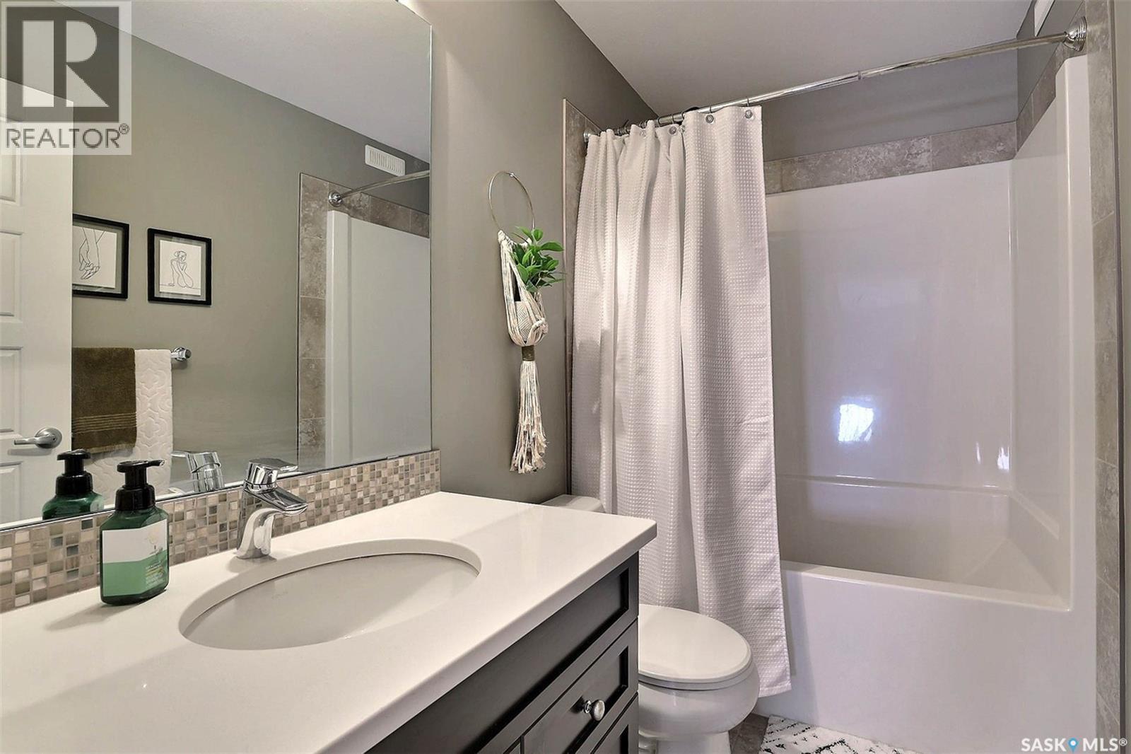 2621 Makowsky Crescent, Regina, SK - Indoor Photo Showing Bathroom