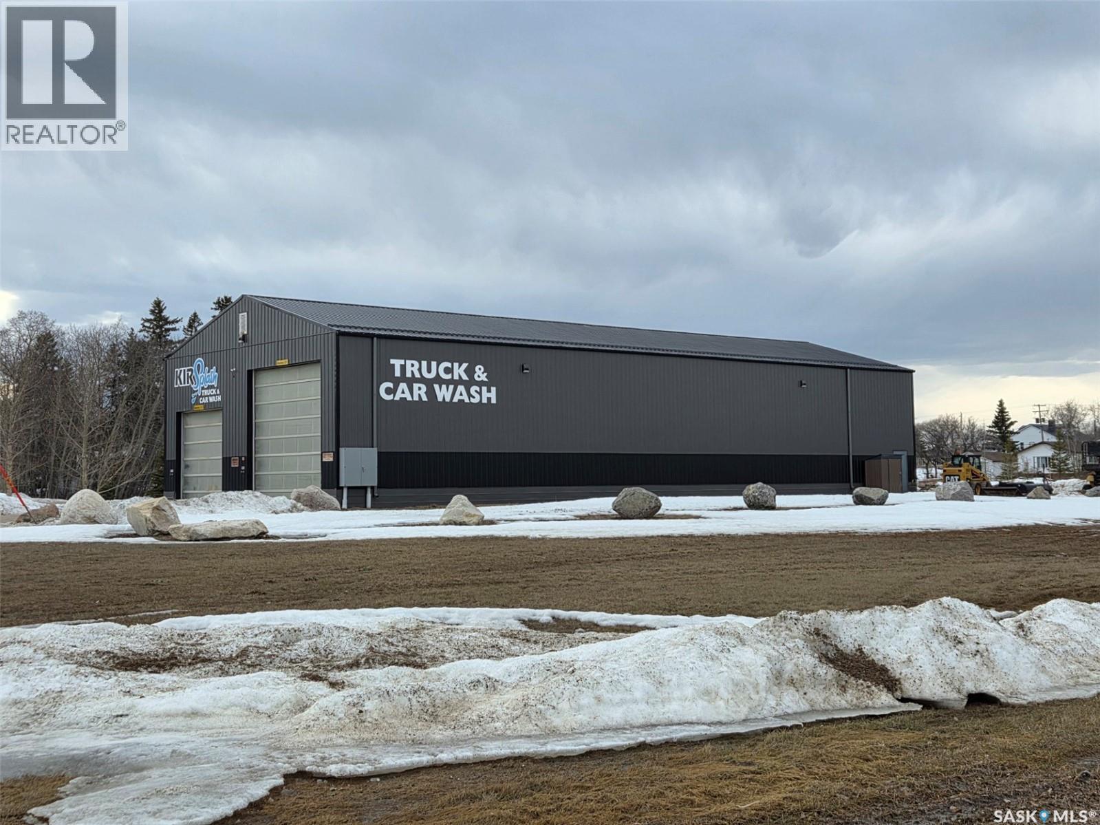 204 Railway Avenue S, Middle Lake, SK