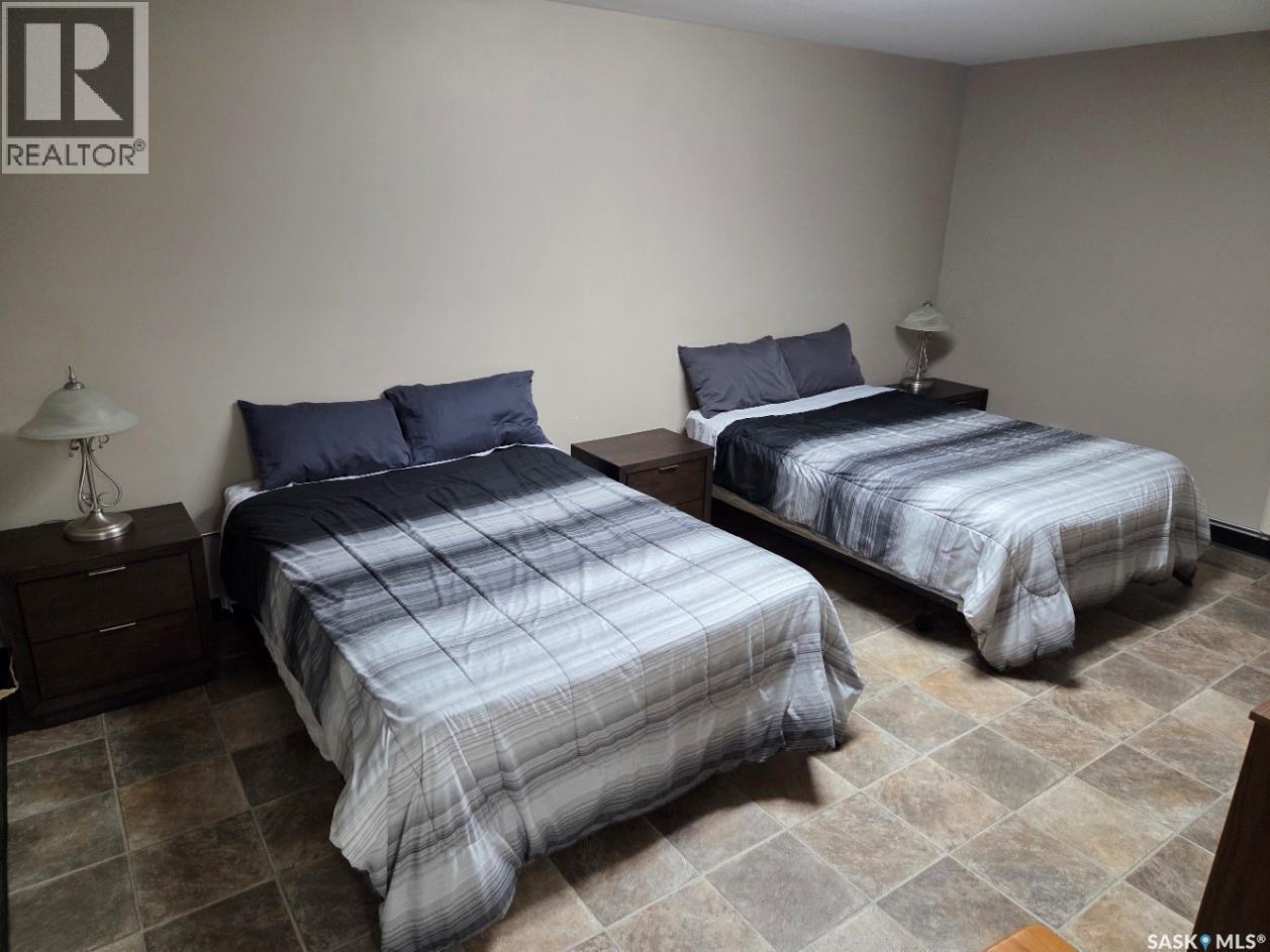 204 Railway Avenue S, Middle Lake, SK