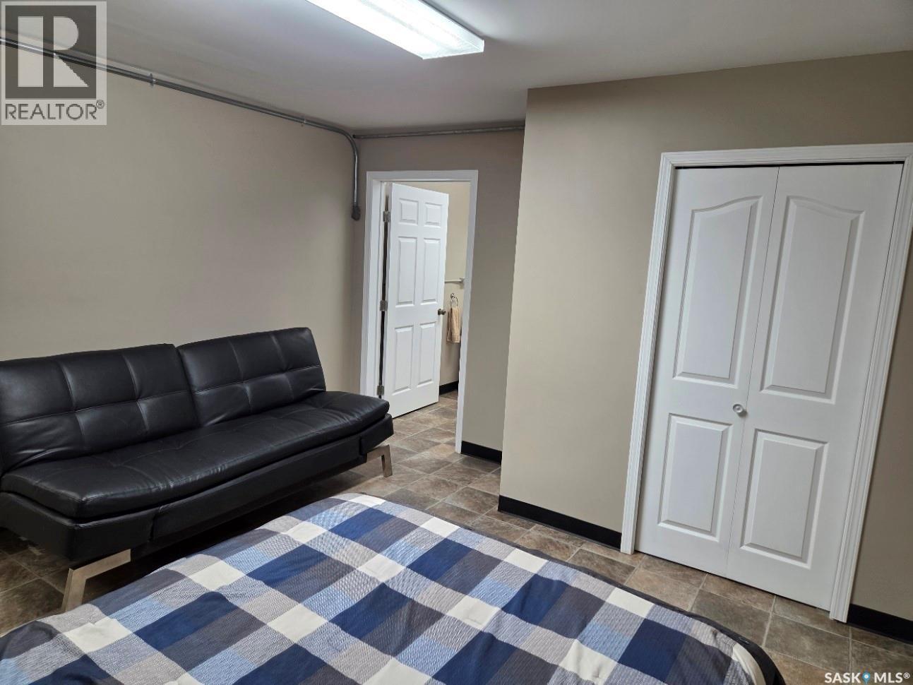 204 Railway Avenue S, Middle Lake, SK