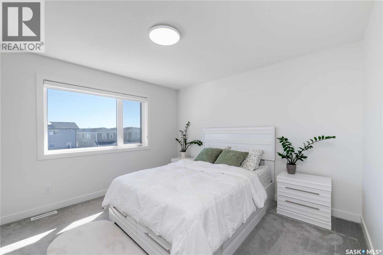 5617 Tutor Way, Regina, SK - Indoor Photo Showing Bedroom