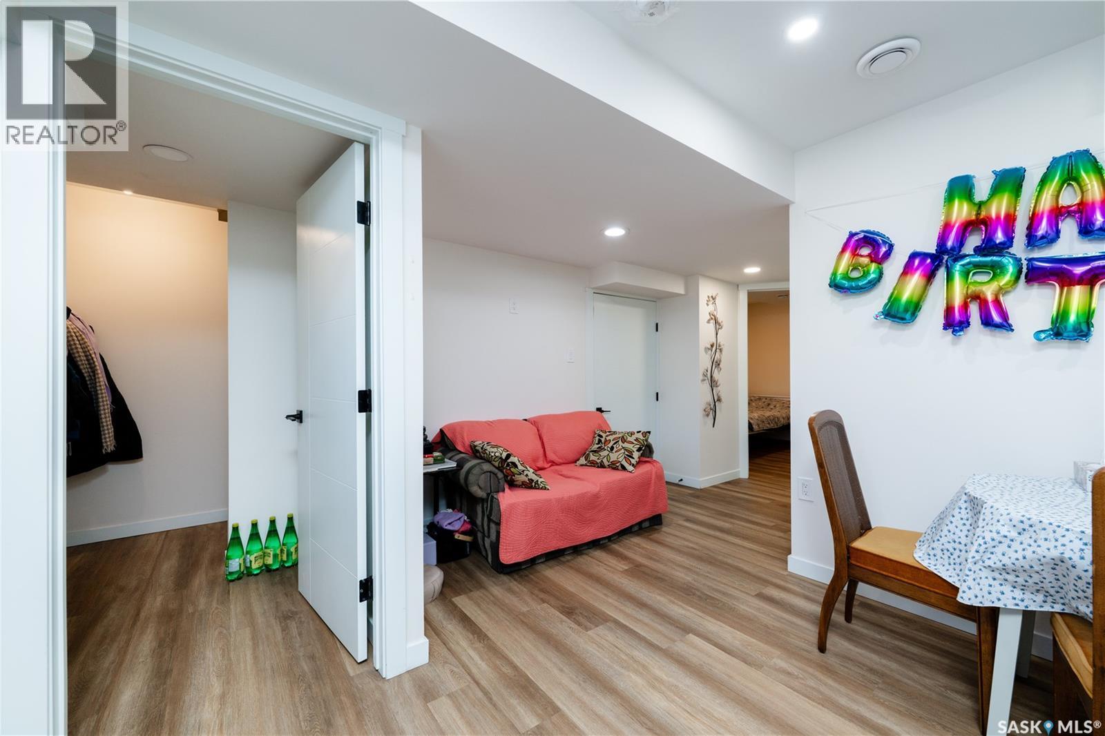 5617 Tutor Way, Regina, SK - Indoor