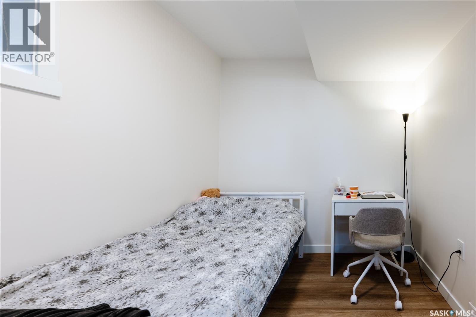 5617 Tutor Way, Regina, SK - Indoor Photo Showing Bedroom