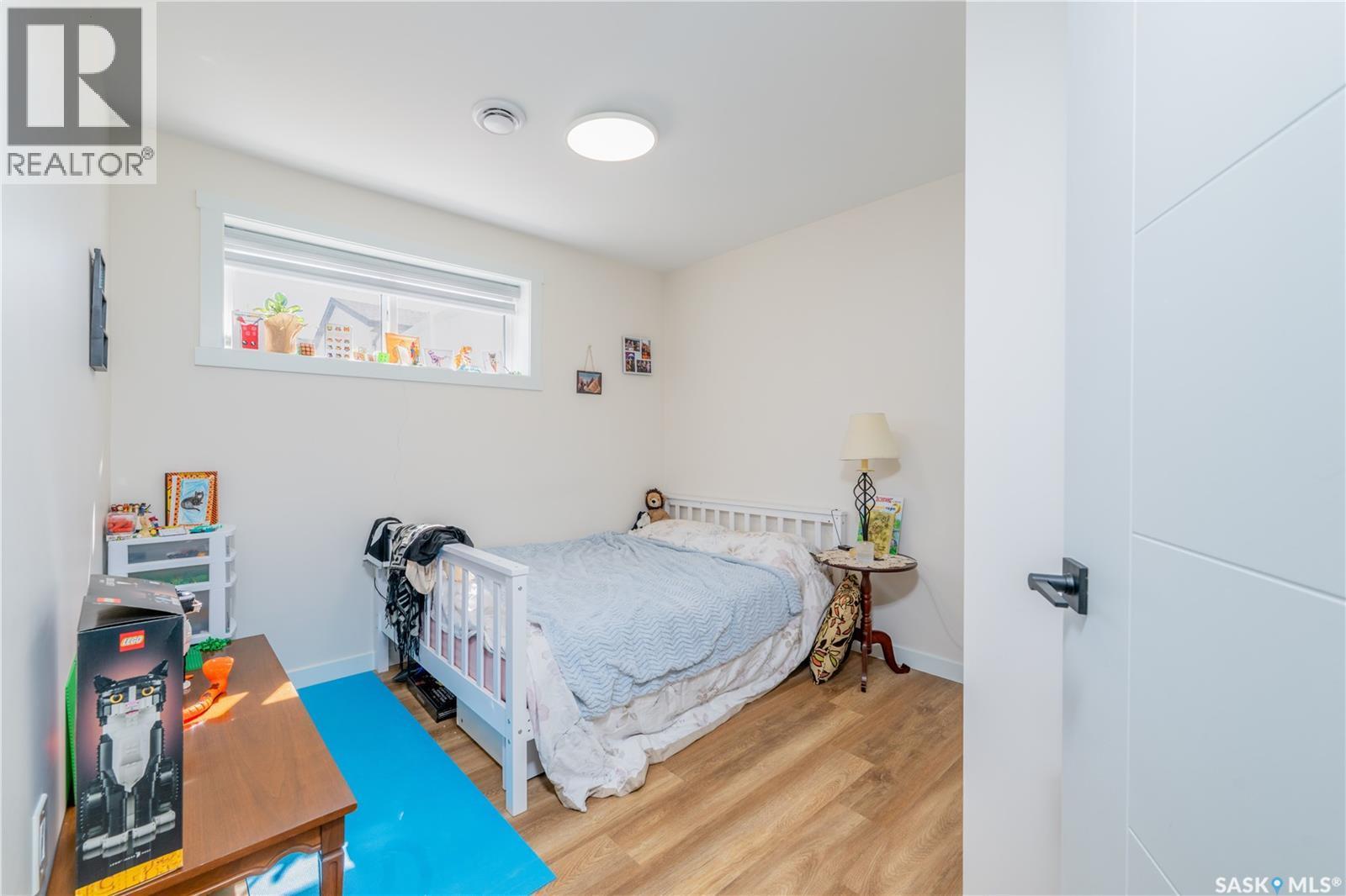 5617 Tutor Way, Regina, SK - Indoor Photo Showing Bedroom