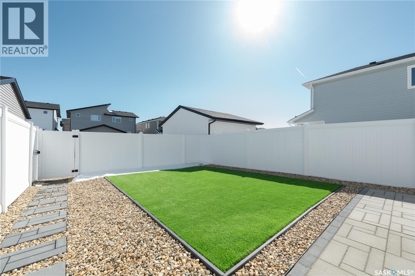 5617 Tutor Way, Regina, SK - Outdoor