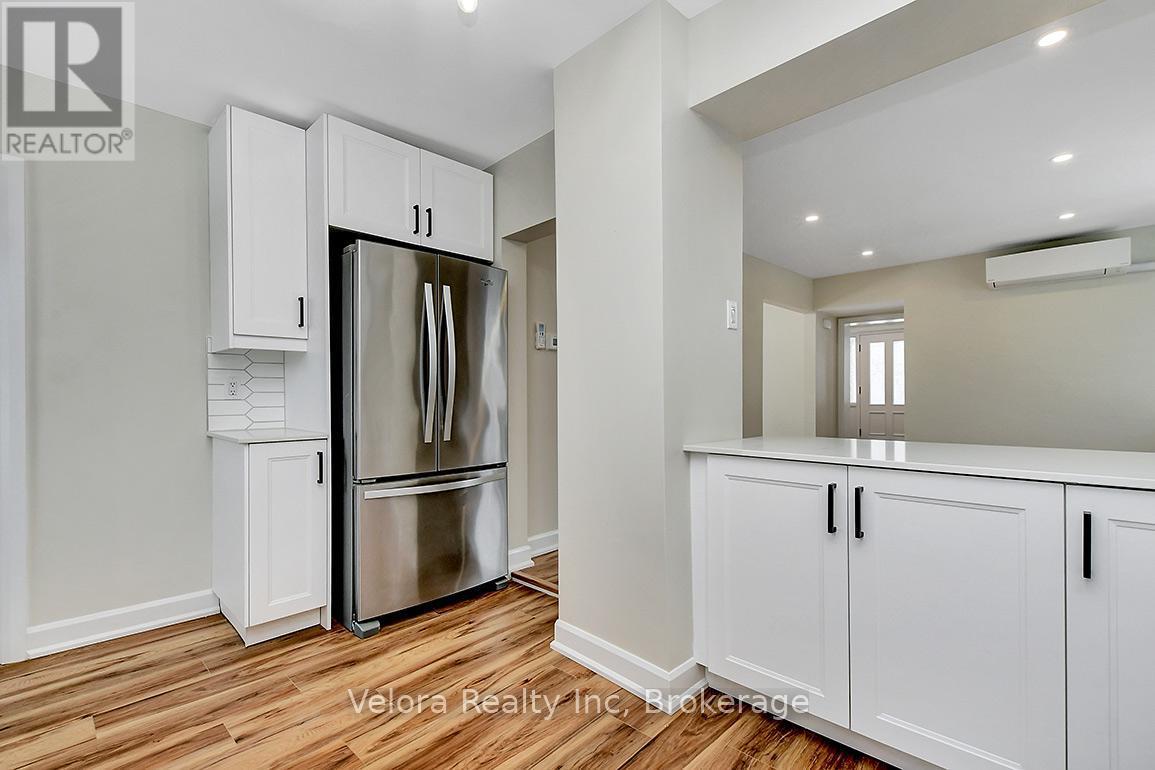 301 Zephyr Avenue, Ottawa, ON