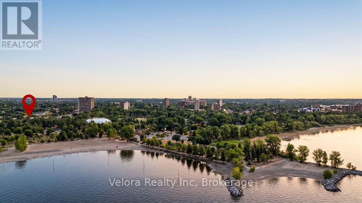 301 Zephyr Avenue, Ottawa, ON