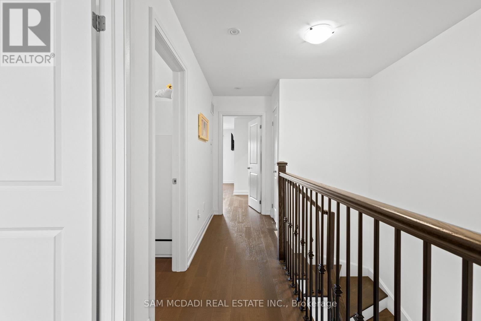 1067 Shaw Drive, Mississauga, ON - Indoor Photo Showing Other Room
