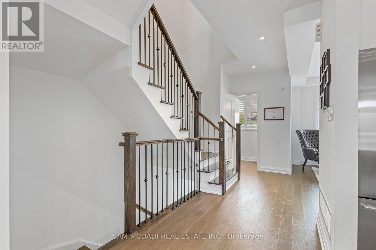 1067 Shaw Drive, Mississauga, ON - Indoor Photo Showing Other Room