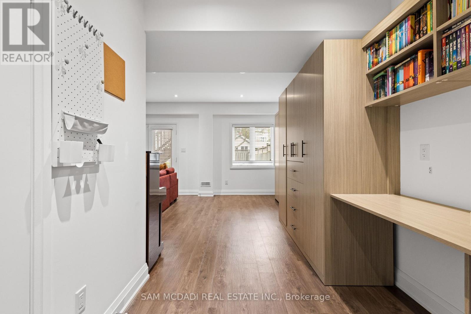 1067 Shaw Drive, Mississauga, ON - Indoor Photo Showing Other Room
