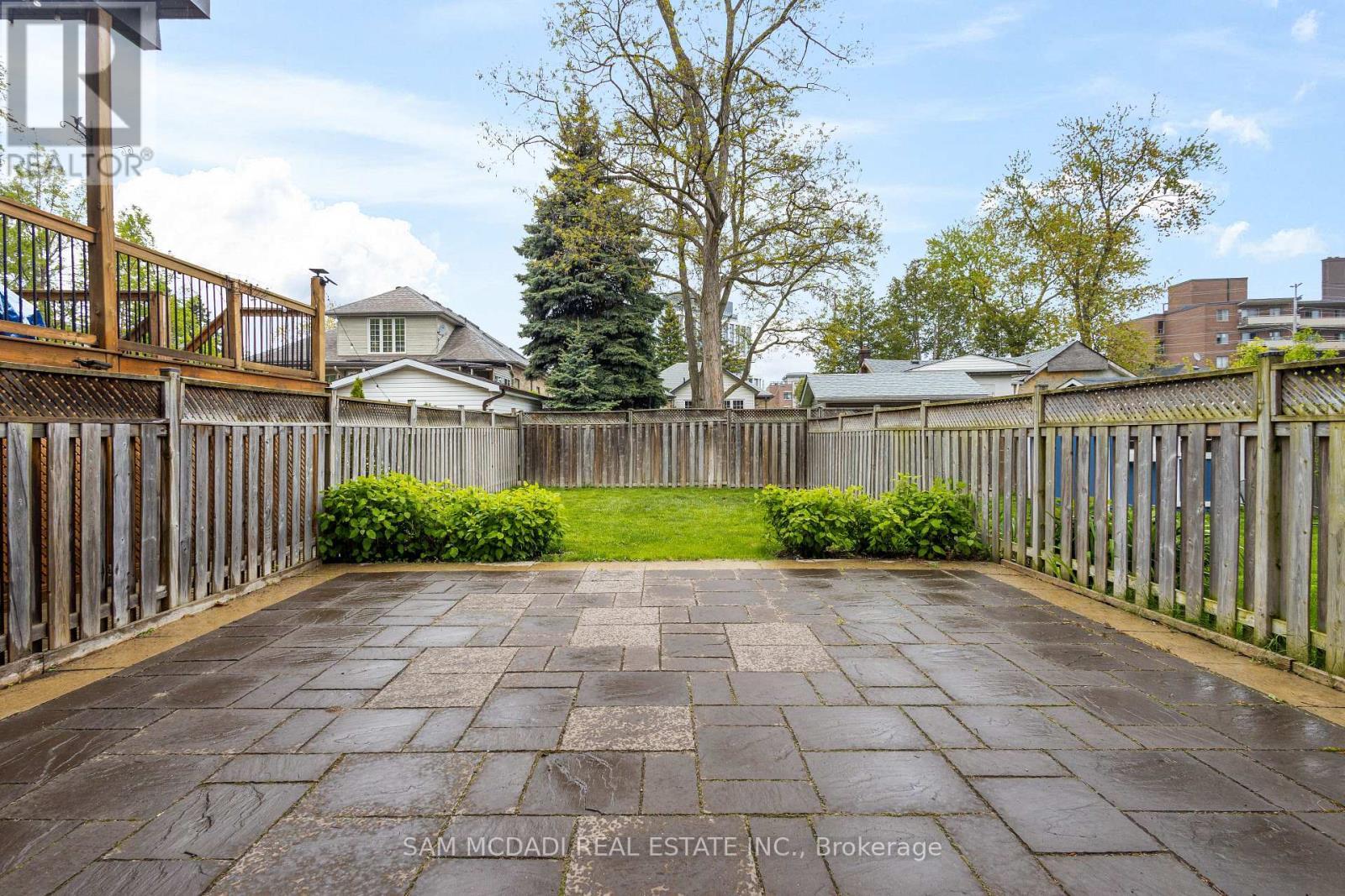 1067 Shaw Drive, Mississauga, ON - Outdoor