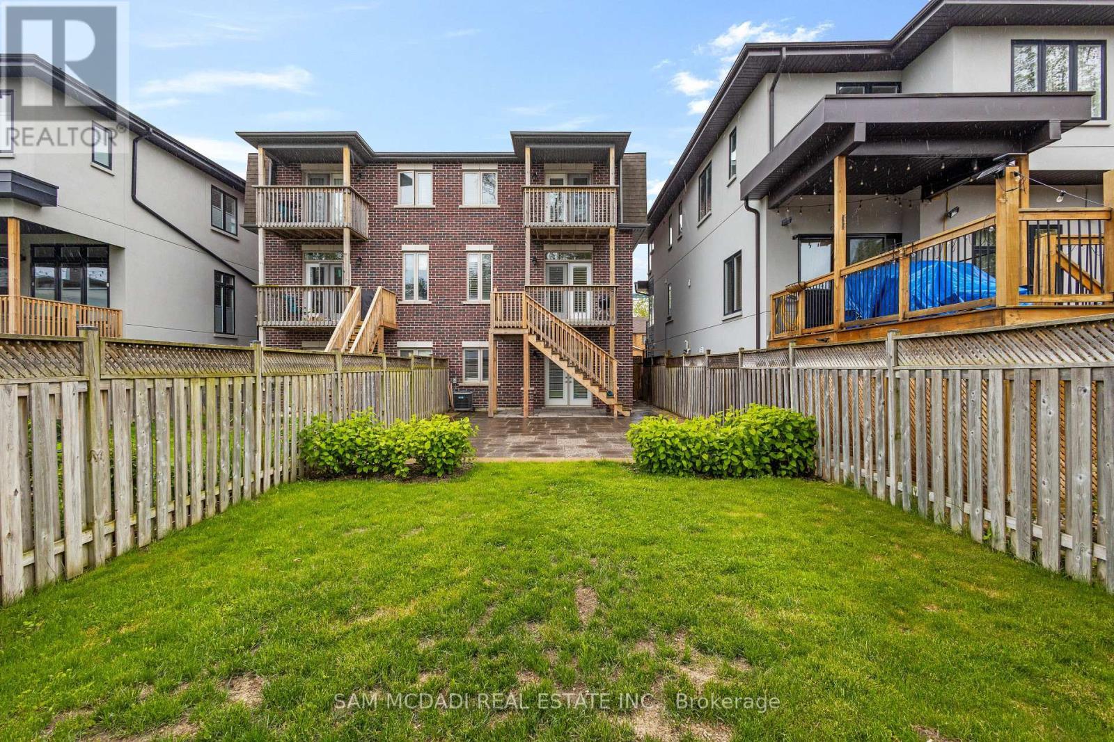 1067 Shaw Drive, Mississauga, ON - Outdoor With Balcony