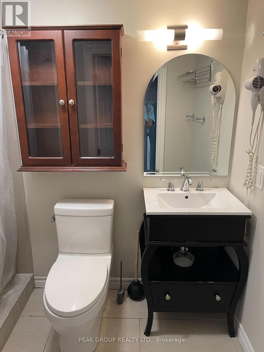 4961 - 4963 Armoury Street, Niagara Falls (Cherrywood), ON - Indoor Photo Showing Bathroom