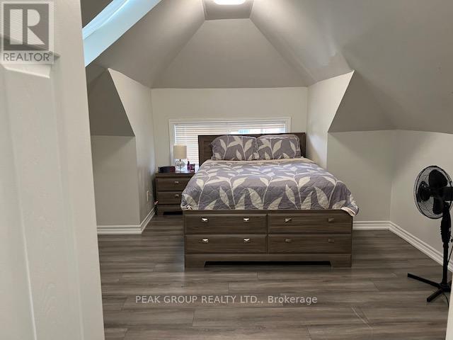 4961 - 4963 Armoury Street, Niagara Falls (Cherrywood), ON - Indoor Photo Showing Bedroom