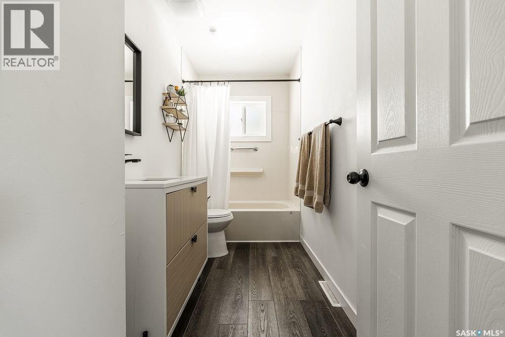 176 Tucker Crescent, Saskatoon, SK - Indoor Photo Showing Other Room