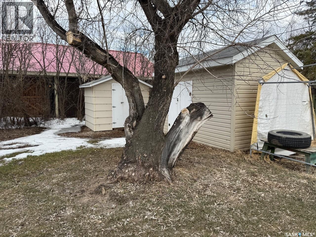 350 1St Street E, Meota, SK