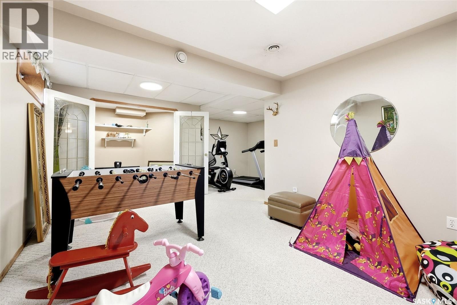 3524 Canterbury Place E, Regina, SK - Indoor Photo Showing Gym Room