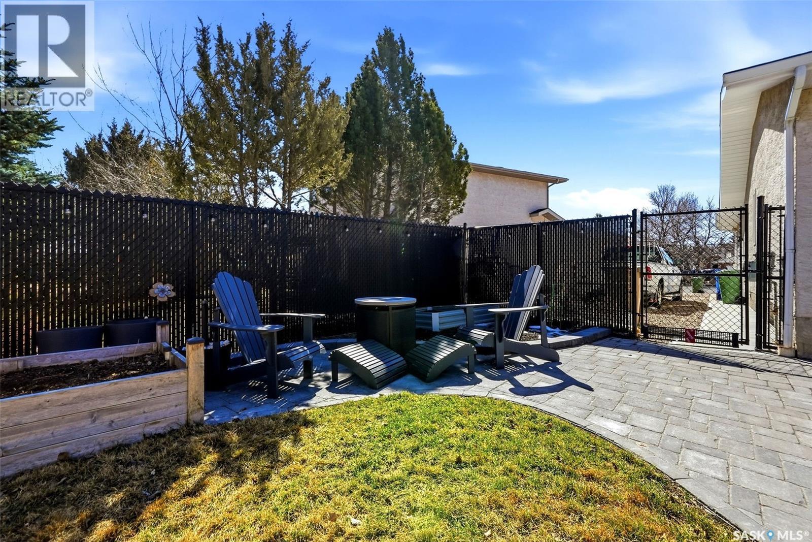 3524 Canterbury Place E, Regina, SK - Outdoor With Deck Patio Veranda