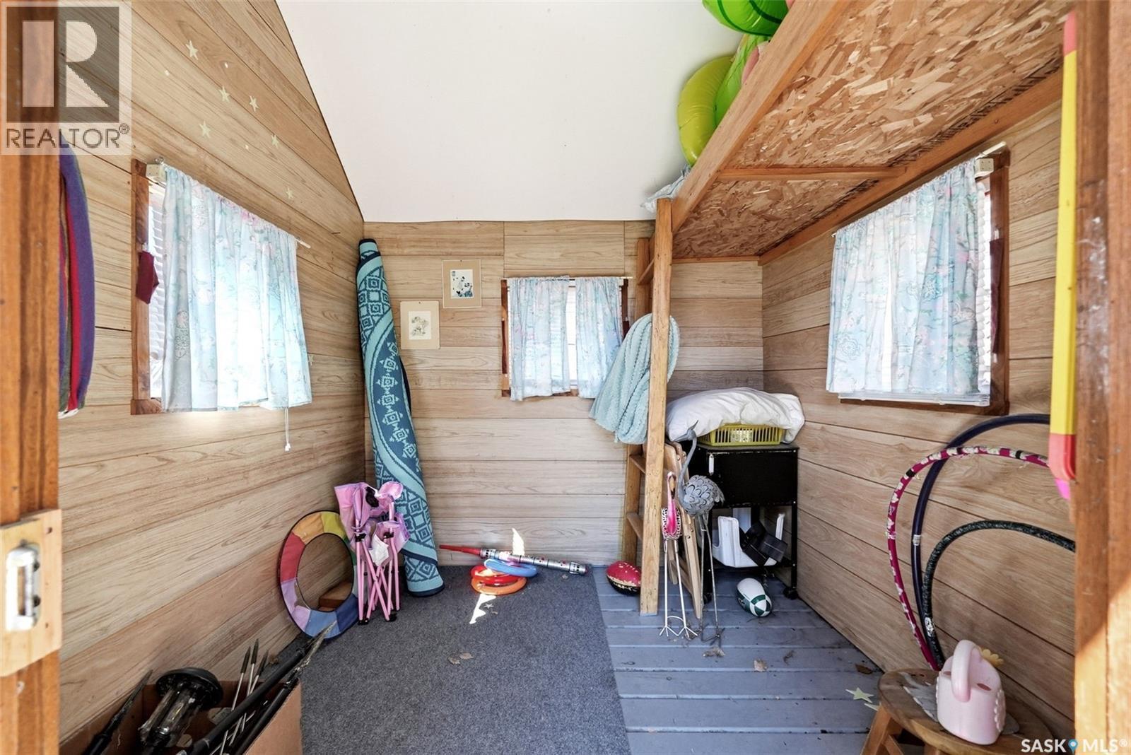 3524 Canterbury Place E, Regina, SK - Indoor