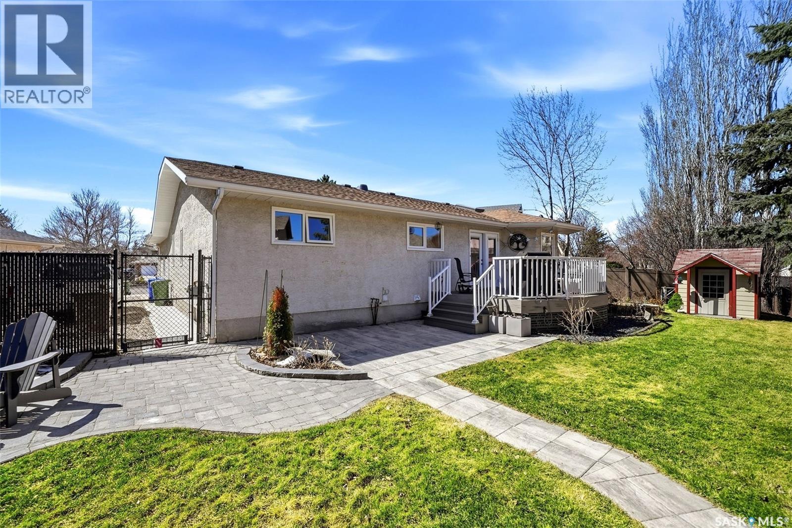 3524 Canterbury Place E, Regina, SK - Outdoor
