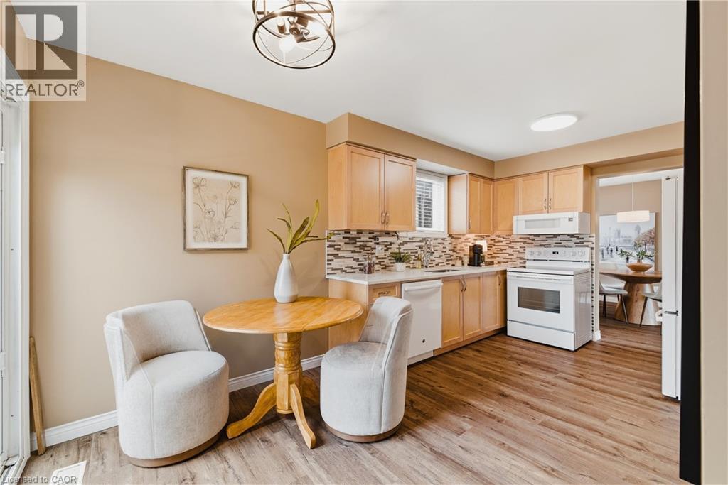 143 St Jerome Crescent, Kitchener, ON - Indoor